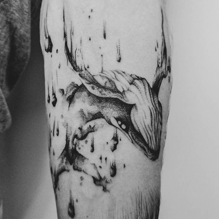 tatouage baleine bras